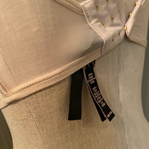 Bra - Picture 3 of 3